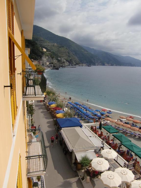 Hotel La Spiaggia Монтероссо-аль-Маре Екстер'єр фото